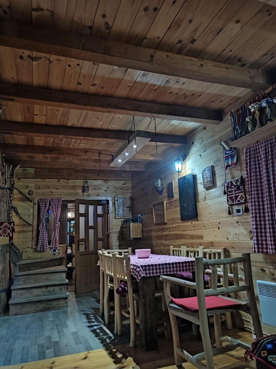 בית הארחה קולאסין 	Vikendica Mila מראה חיצוני תמונה